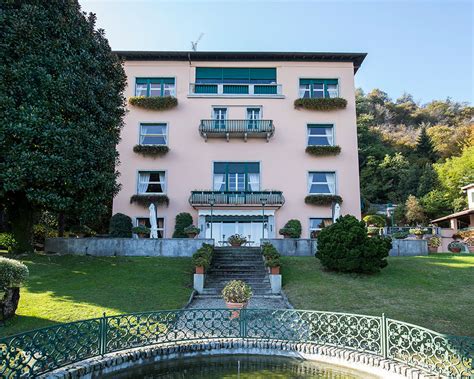 villa versace lago como|Tour Donatella Versace's new home on Northern Italy’s Lake .